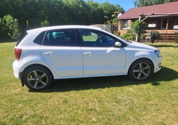 Volkswagen Polo cena 16000 przebieg: 273000, rok produkcji 2010 z Bełchatów małe 106